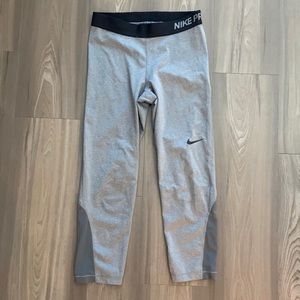 Nike pro womens dri fit cropped grey leggings size medium